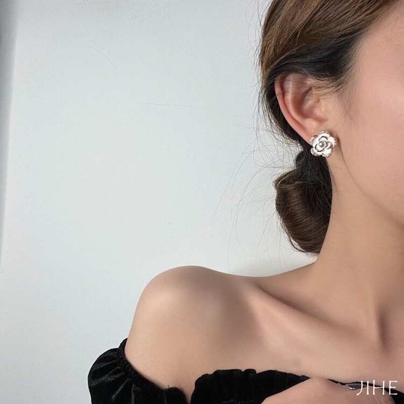 Bông Tai Hình Hoa Trà Màu Bạc Phong Cách Hàn Quốc Cổ Điển Thời Trang