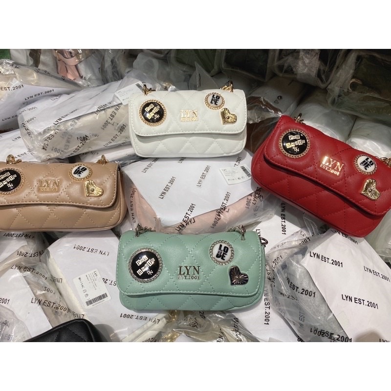 𝐓𝐮́𝐢 𝐋𝐲𝐧 𝐡𝐮𝐲 𝐡𝐢𝐞̣̂𝐮 𝐑𝐎𝐗𝐀𝐍𝐍𝐄 𝐁𝐄𝐋𝐓 𝐁𝐀𝐆𝐒 đ𝐞𝐨 𝐜𝐡𝐞́𝐨