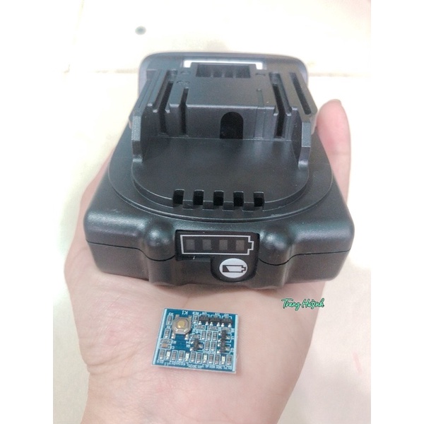 Vỏ makita giống zin 18v 3ah .vỏ sạc adrapter Dc .vỏ có leb  báo pin