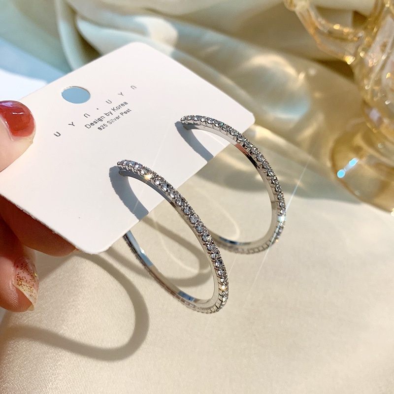 Khuyên Tai Kim Loại Cường Điệu Đính Đá Phong Cách Âu Mỹ