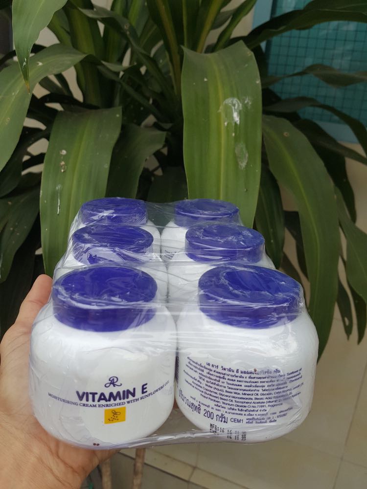 kem vitamin E thái lan (chính hãng) nắp xanh