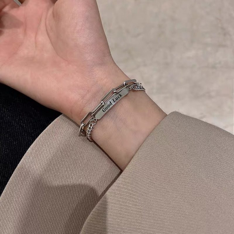 Vòng tay dây xích 19956 hai lớp bằng thép titan phối mặt chữ kiểu hip hop đường phố