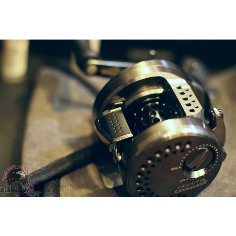 Máy shimano Calcutta Conquest BFS