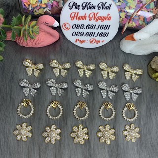 1 Charm Đá Cao Cấp : Nơ, Hoa gắn móng nail