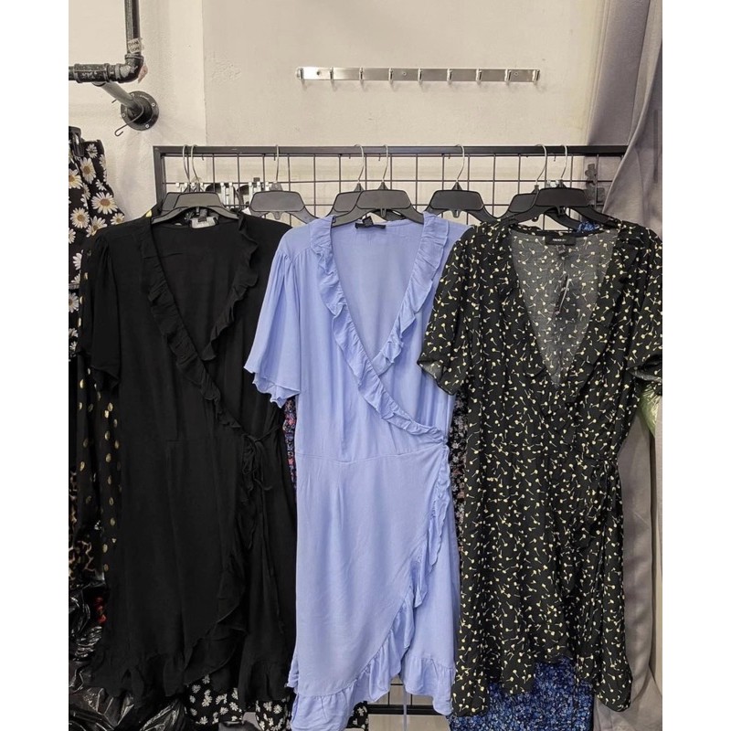 ĐẦM WRAP BÈO CỘT NƠ HÔNG F21