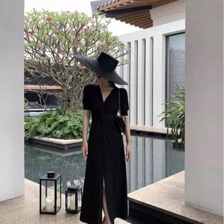 ĐẦM SAQUIN XOẮN EO