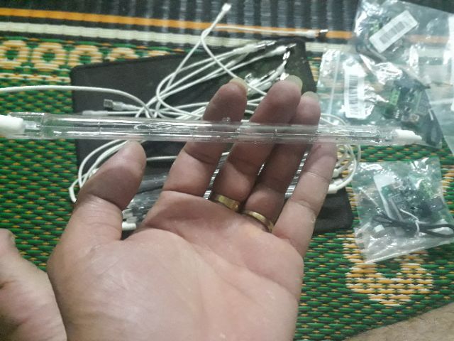 Bộ 2 bóng halogen bếp hồng ngoại 900w hàng hiệu | BigBuy360 - bigbuy360.vn