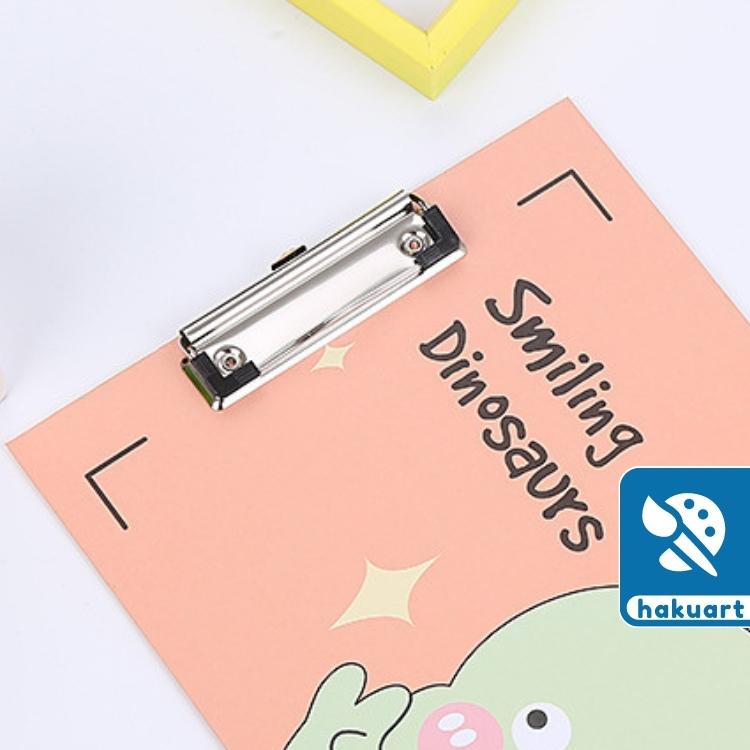 Bảng Kẹp Giấy In Hình Họa Tiết Khủng Long Dễ Thương - Văn Phòng Phẩm Haku