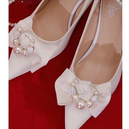 Giày Cao Gót 6.5cm Mũi Nhọn Chất Liệu Da Satin Mềm Mại Màu Trắng Thời Trang Cho Nữ