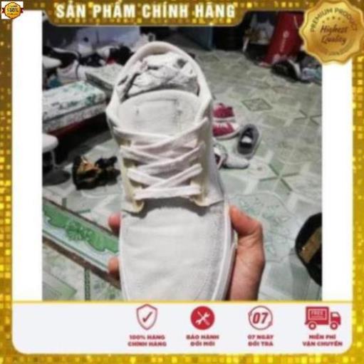 Ả𝐍𝐇 𝐓𝐇Ậ𝐓 𝐒𝐈Ê𝐔 𝐒𝐀𝐋𝐄 Giày nike chính hãng size 42.5 ạ Siêu Bền Tốt Nhất Uy Tín . : '