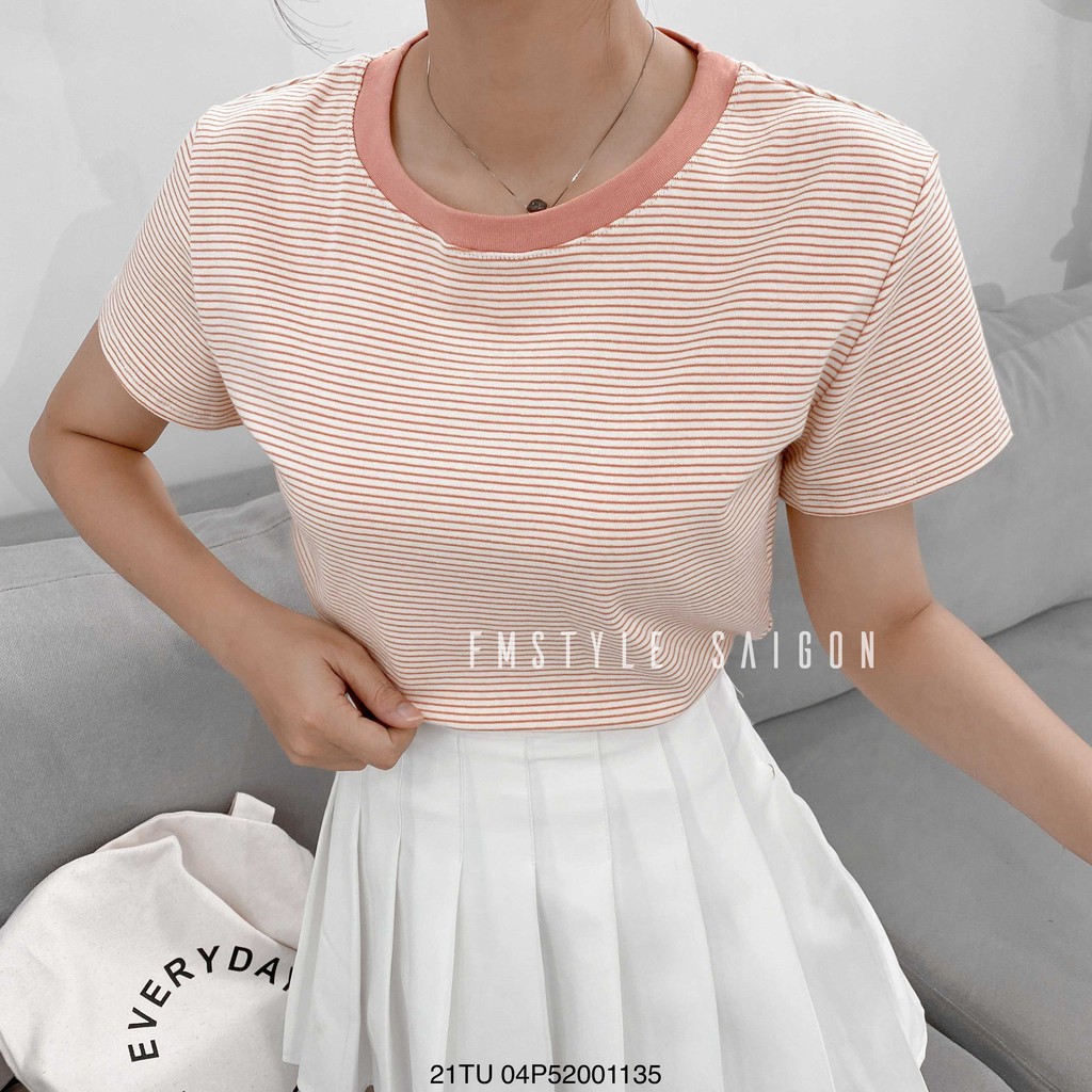 Áo thun kẻ sọc ngang cổ màu, áo phông nữ tay ngắn xinh Hàn Quốc ulzzang Fmstyle Saigon 21TU06P51701 | BigBuy360 - bigbuy360.vn