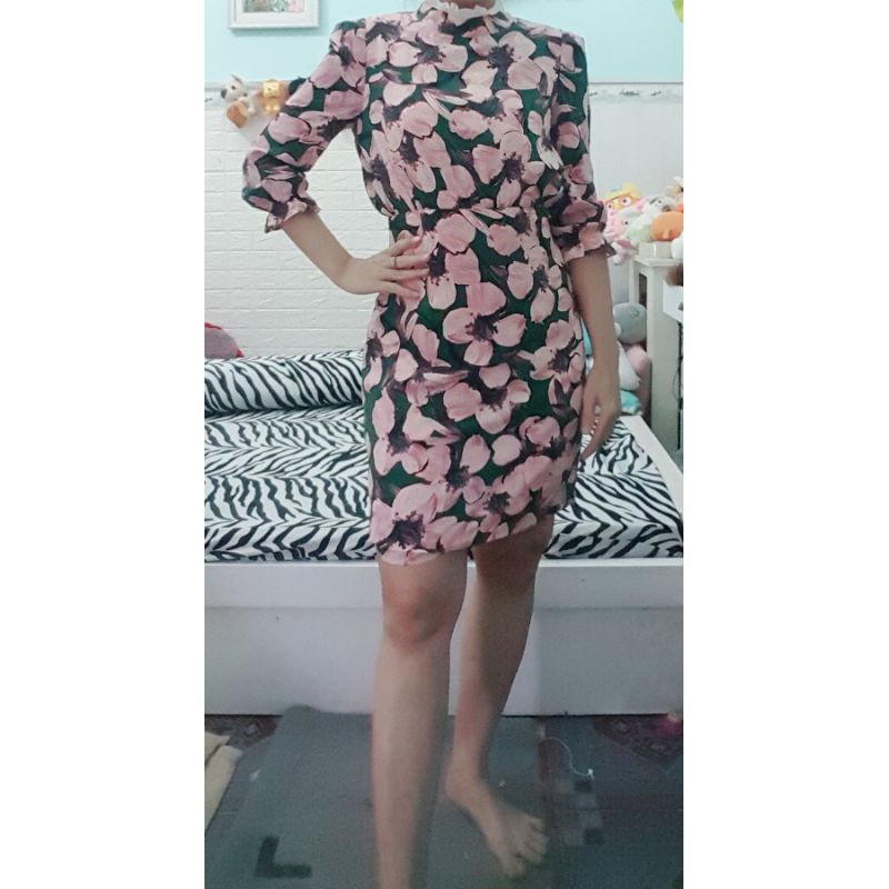 Thanh lý đầm hoa size S,  hoa chất đẹp .