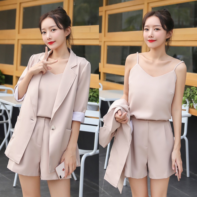 [LOẠI 1] Set Blazer 3 món quần + áo 2 dây + blazer Hàn Quốc (Có ảnh thật ở cuối) - A504 | BigBuy360 - bigbuy360.vn