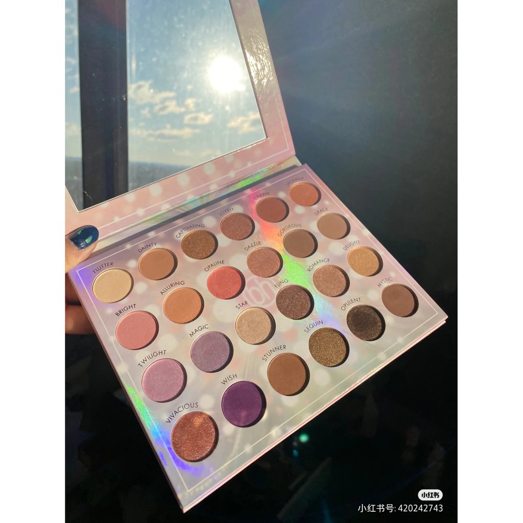 Bảng mắt BH Cosmetics Opalescent 24 Color Shadow