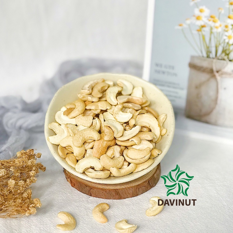 Hạt điêu tươi vỡ đôi nấu sữa không vỏ lụa Davinut túi 500g