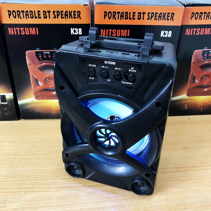 Loa nghe nhạc mp3, có bluetooth phát nhạc rất hay, cầm pin lâu