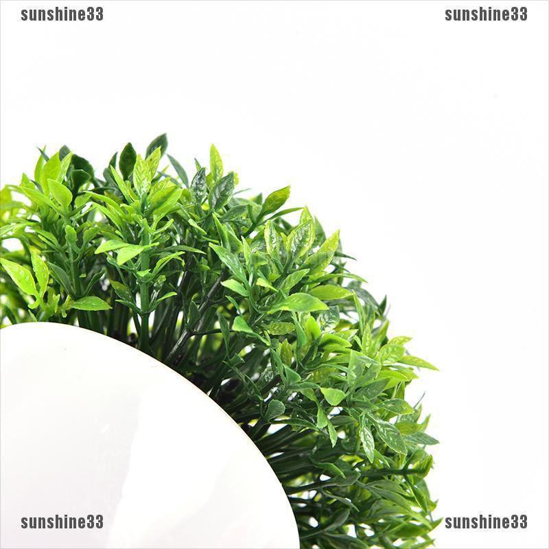 Chậu cây nhân tạo xinh xắn dùng trang trí nhà cửa
