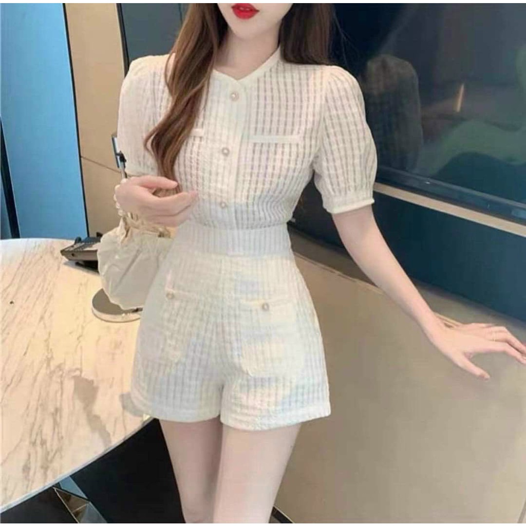 Sét bộ đi chơi nữ áo cà nút chạy viền phối quần đùi xinh xắn