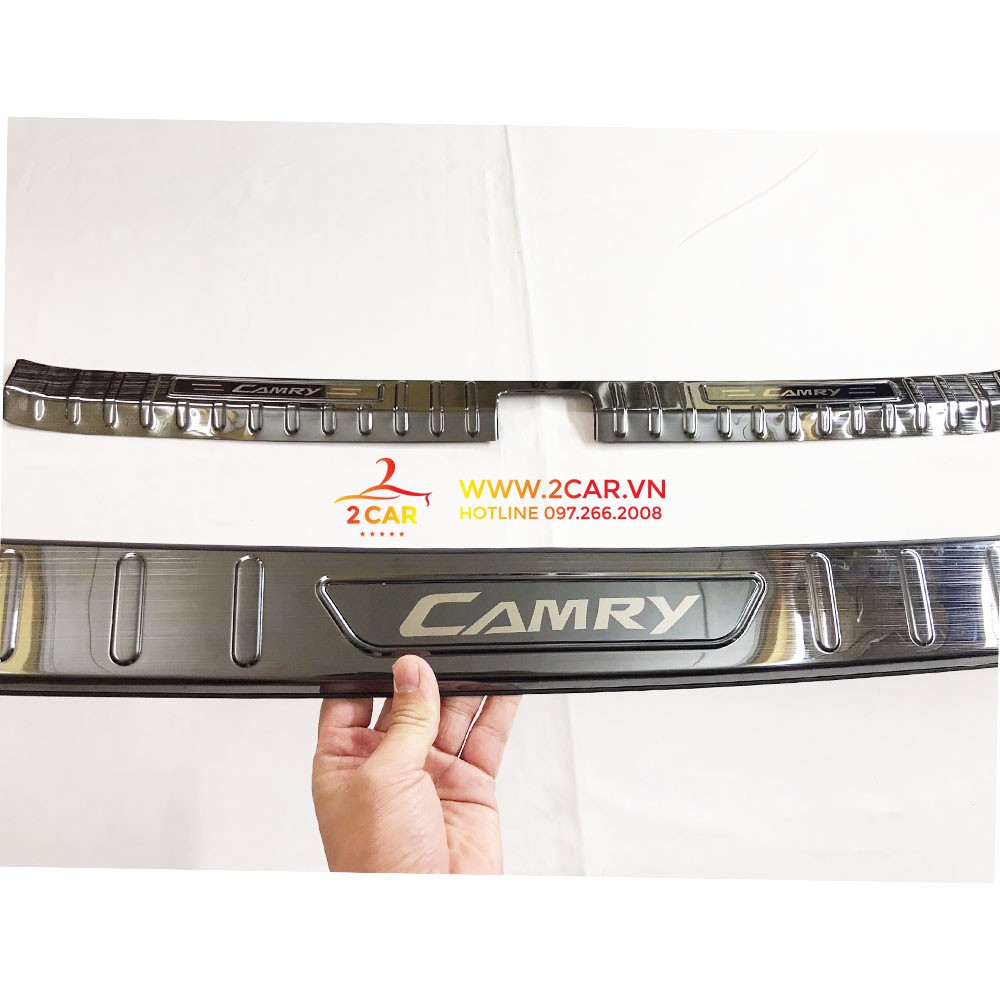 Bộ ốp chống trầy cốp trong, ngoài xe Toyota Camry 2019- 2020, chất liệu Titan