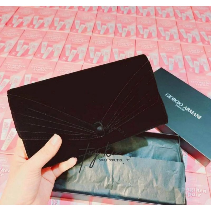 Clutch cầm tay gift của mỹ phẩm Giorgior Armani