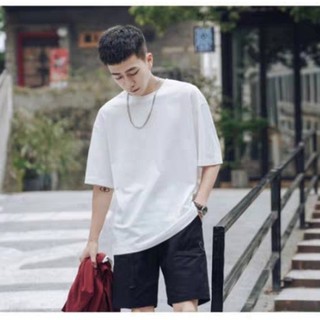 Bộ Áo thun tay lỡ và quần shorts kaki