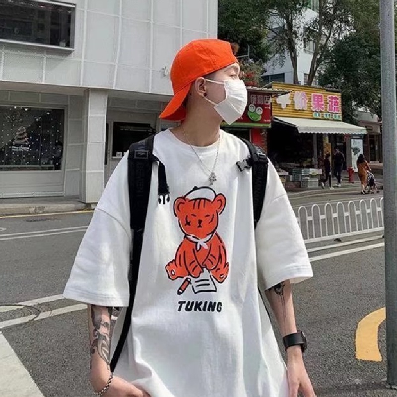 Áo Thun Tay Ngắn Dáng Rộng In Họa Tiết Hoạt Hình Phong Cách Hồng Kông Thời Trang Mùa Hè Cho Nam size M-8XL