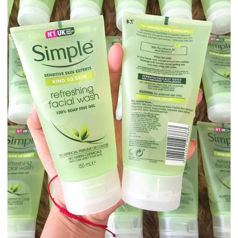 Sữa rửa mặt Simple 150ml