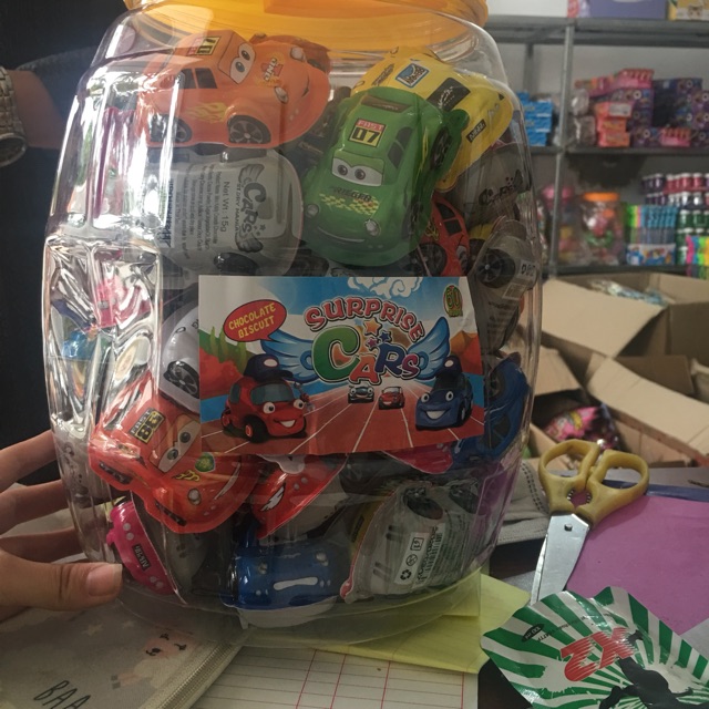 Lọ 60 chiếc trứng ô tô