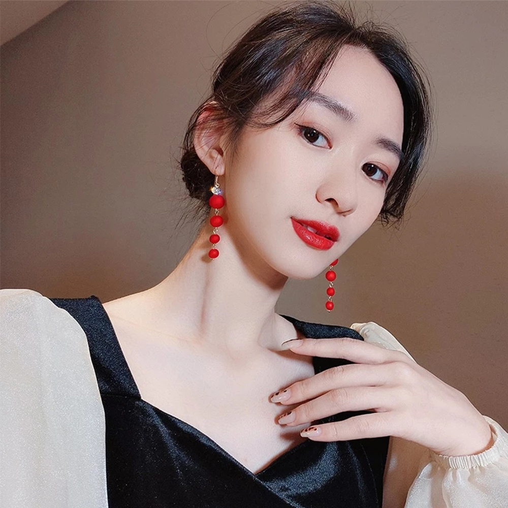 Hoa tai dáng dài thời trang dành cho nữ