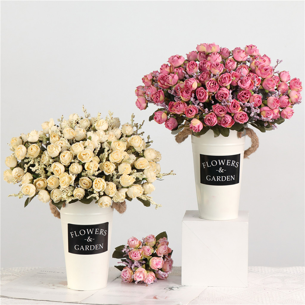 Hoa hồng giả để bàn trang trí tiệc cưới