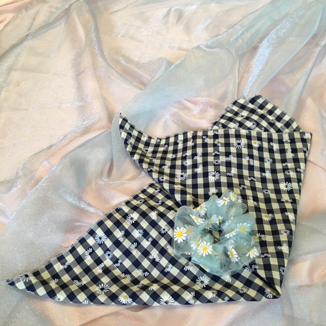 Bandana khăn đa năng quàng đầu đeo tay caro hoa cúc