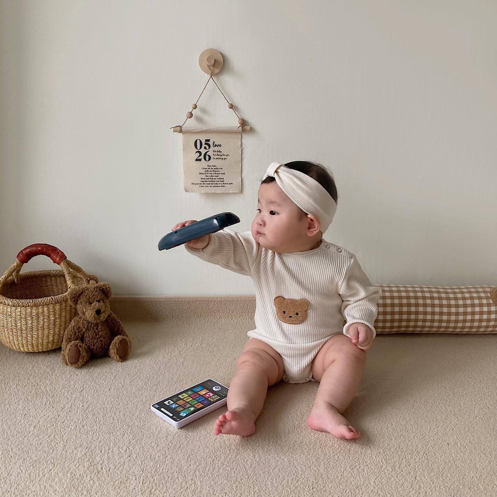 Áo Liền Quần Cotton Hình Gấu Dễ Thương Cho Bé