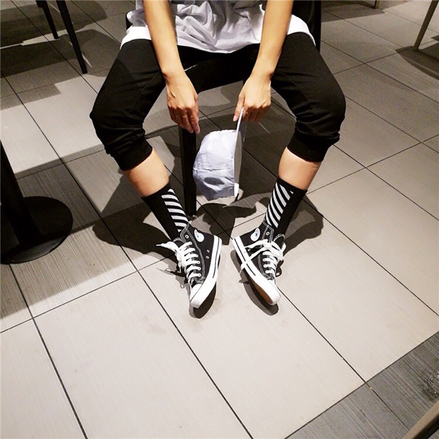 🧦🧦🧦 Vớ tất cổ cao OFF WHITE cá tính.