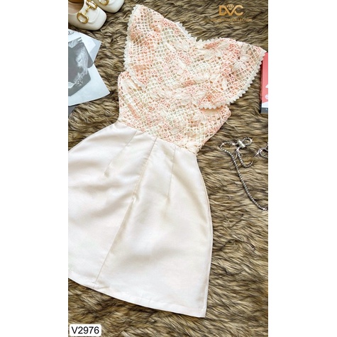 V2976 váy ren dáng chữ A màu hồng và màu be sữa