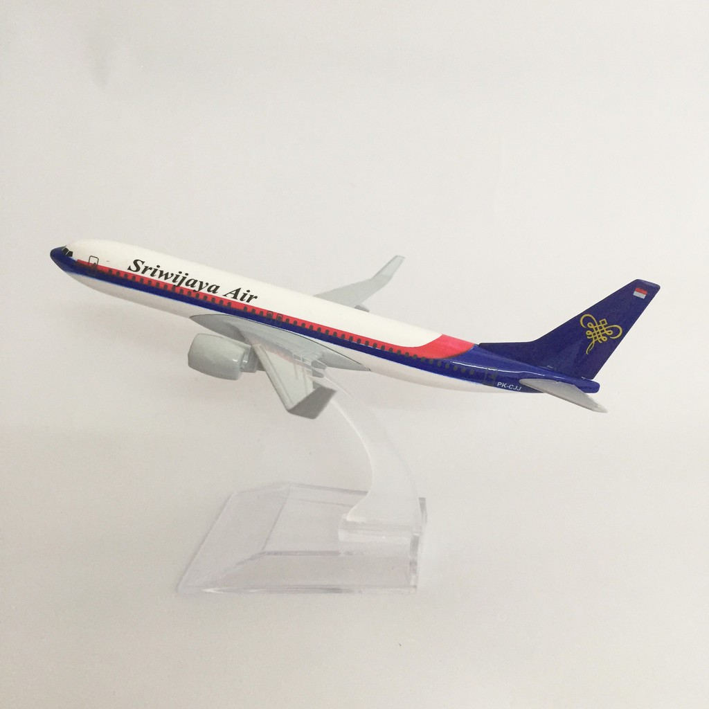 Mô hình máy bay boeing 737 kim loại kích thước ~16cm dùng để trưng bày sưu tập quà tặng trang trí bàn làm việc tủ kệ tv