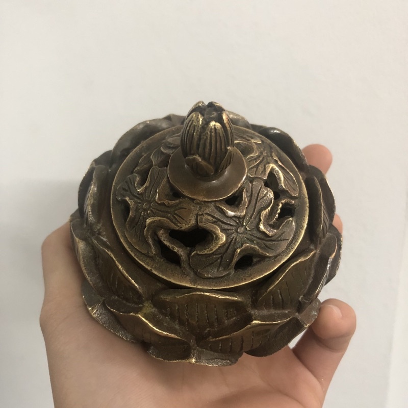 LƯ XÔNG TRẦM HOA SEN