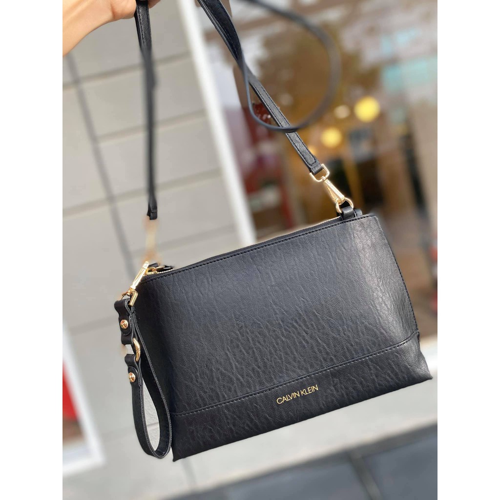 Túi xách nữ chính hãng Calvin Klein Tháo lời làm clutch được Size 28x19 khoá kéo