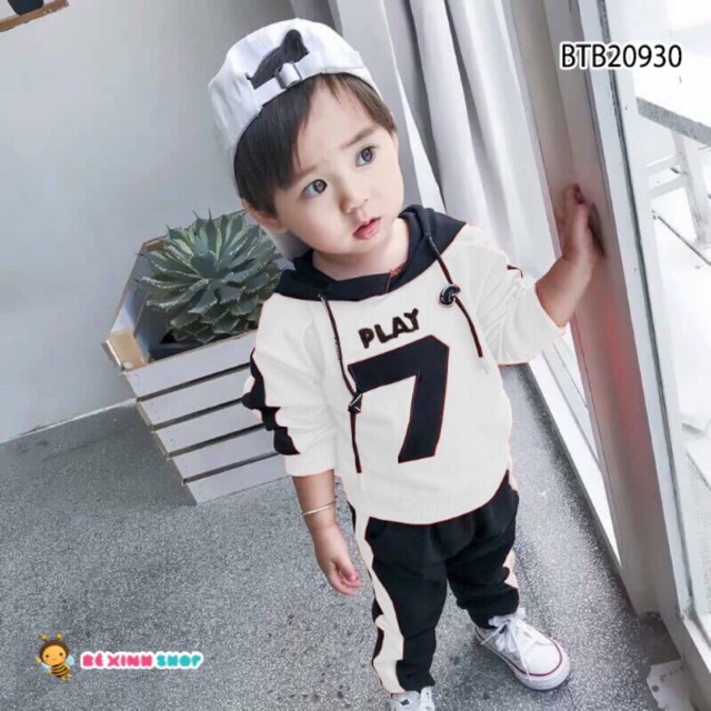 Bộ quần áo thu đông Zara
