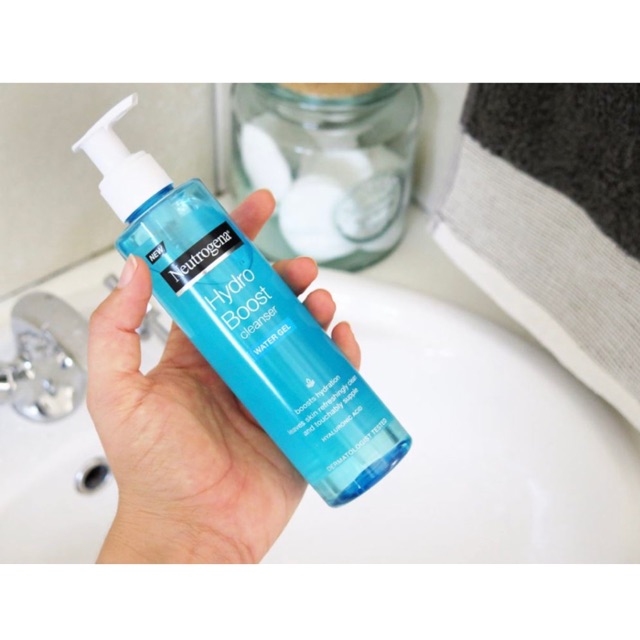 Sữa rửa mặt dạng GEL - Neutrogena Hydro Boost Water Gel Cleanser