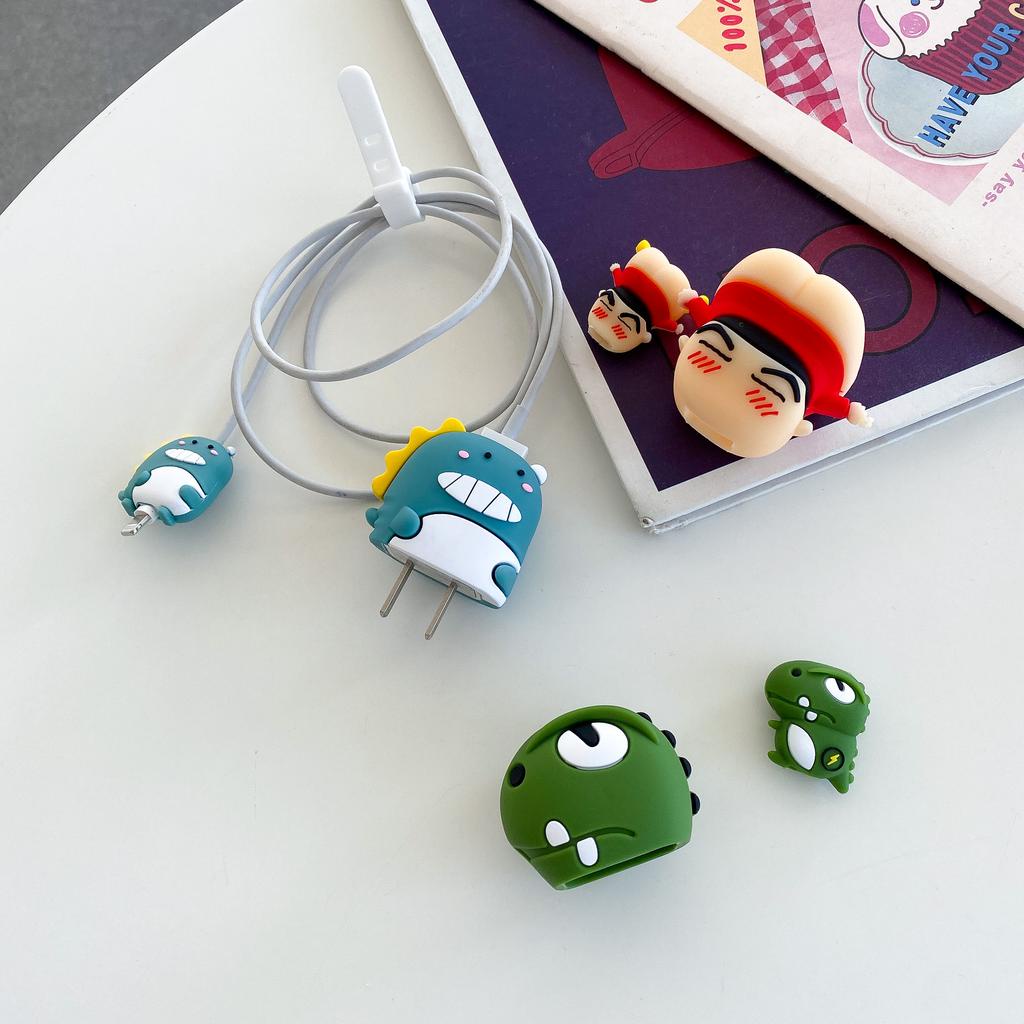 Vỏ Silicon Bảo Vệ Đầu Sạc Điện Thoại iPhone 5W Hình Gấu KAWS Minnie Gấu Đáng Yêu