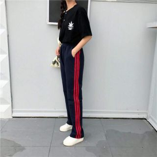 QUẦN STRIPED PANT ĐEN 3LINE ĐỎ
