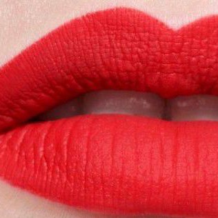 son sáp màu đỏ tươi 01