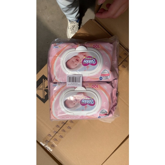 Bộ 4 gói Khăn ướt Bobby Care hương thơm nhẹ nhàng 100 tờ/gói (Hồng)