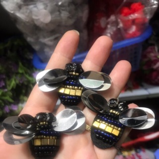 Mẫu bọ đính áo