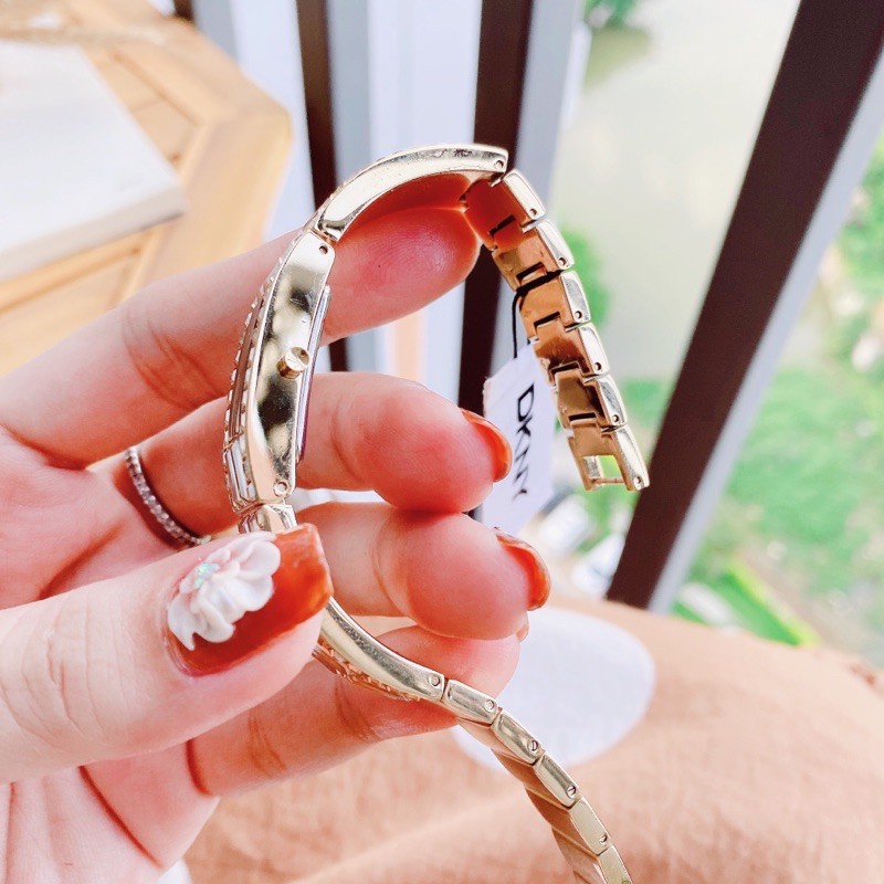 Đồng hồ nữ DKNY