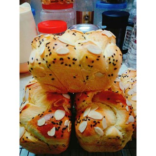 Bánh mì hoa cúc