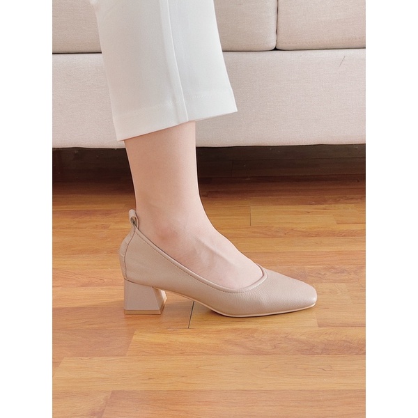 BEESHOES - GIÀY CAO GÓT DA MỀM MŨI VUÔNG - GIÀY CAO GÓT ĐỂ TRỤ CAO 5CM CÓ SẴN MÀU ĐEN - KEM - BE 211038