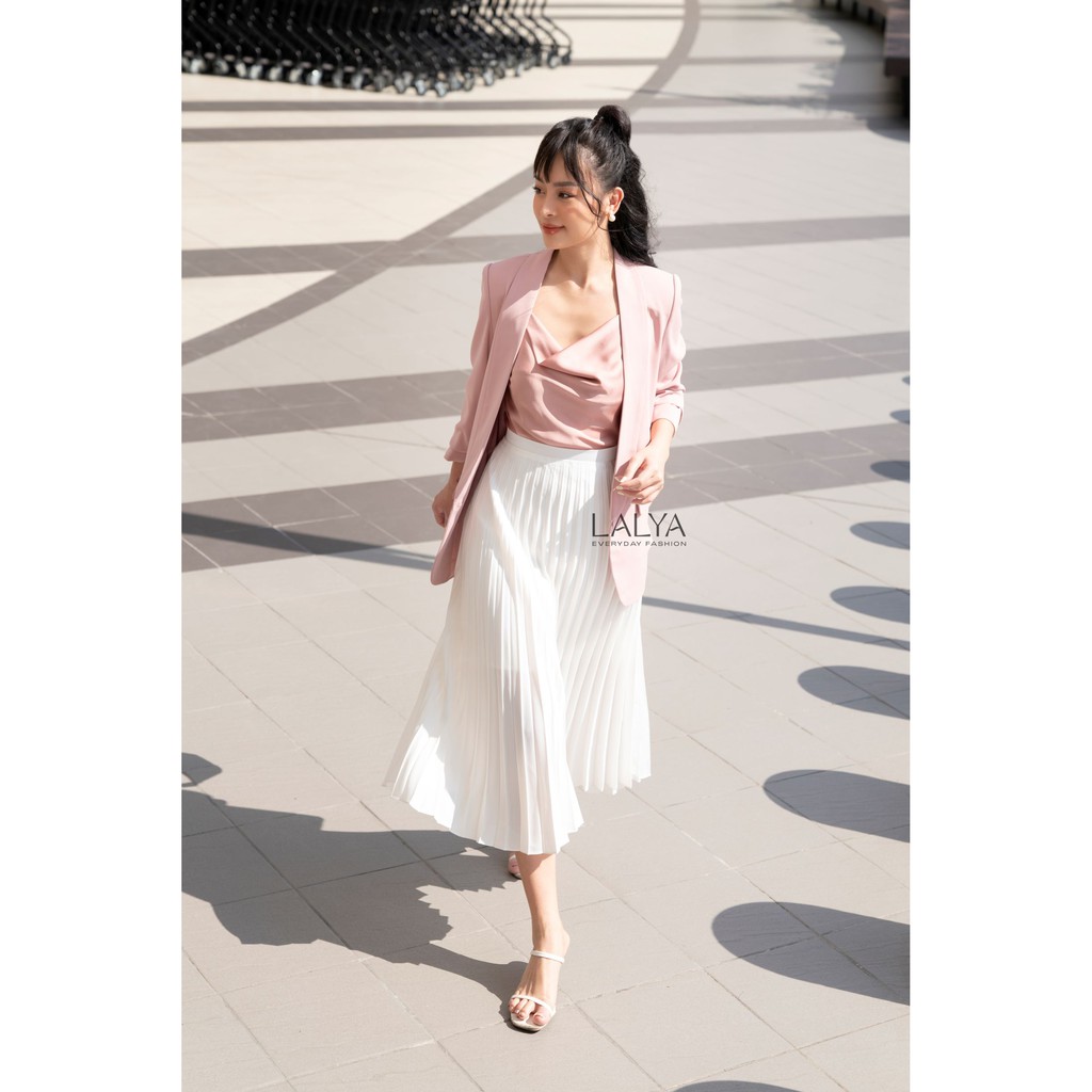 [Mã WASKT304 giảm 15% tối đa 30K đơn 99K] LALYA_Chân váy lụa dập ly quạt-Trắng | BigBuy360 - bigbuy360.vn