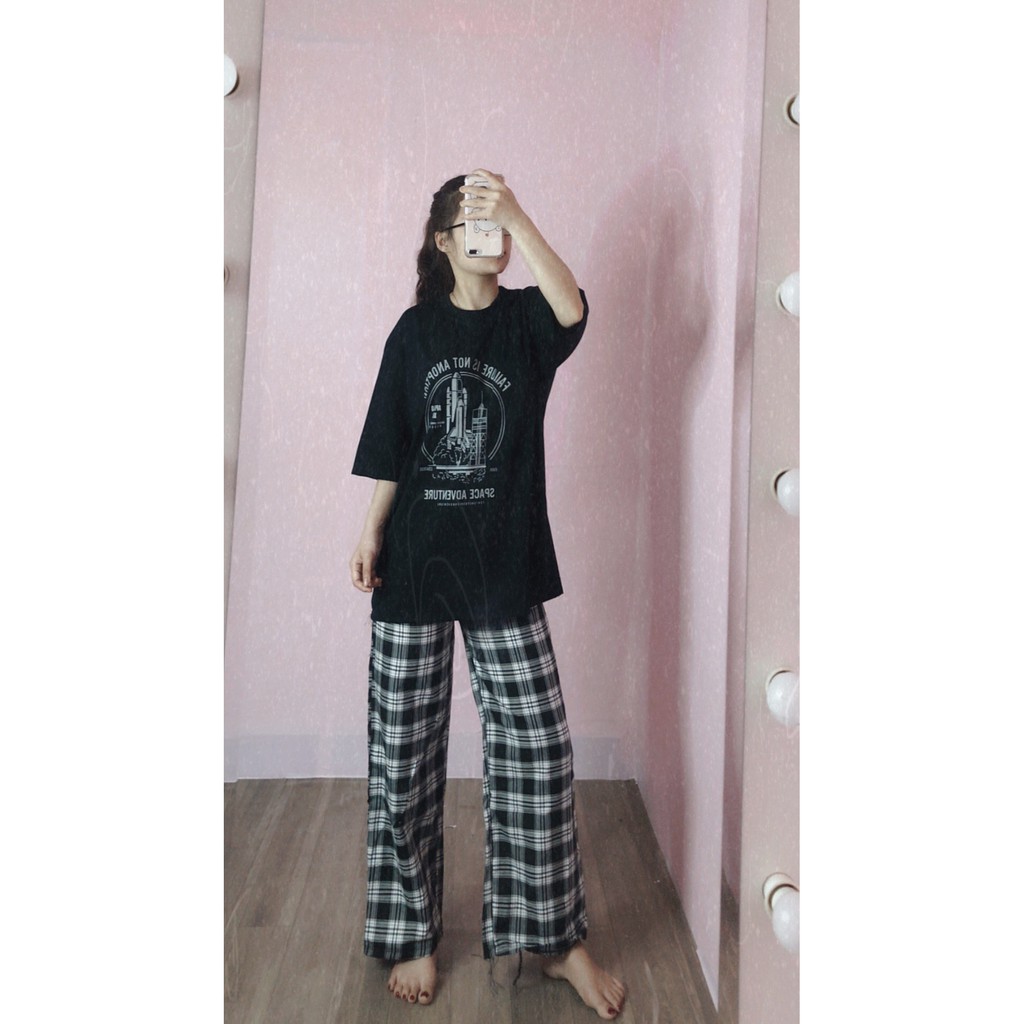 Set áo phông tay lỡ unisex họa tiết SPAKE phối quần suông ulzzang/ Áo thun nữ cộc tay dáng rộng quần kẻ sọc lưng thun | BigBuy360 - bigbuy360.vn