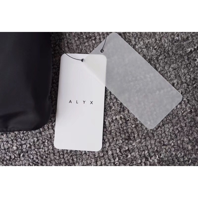 Túi đựng điện thoại 1017 ALYX 9SM phone buckle bag ss20